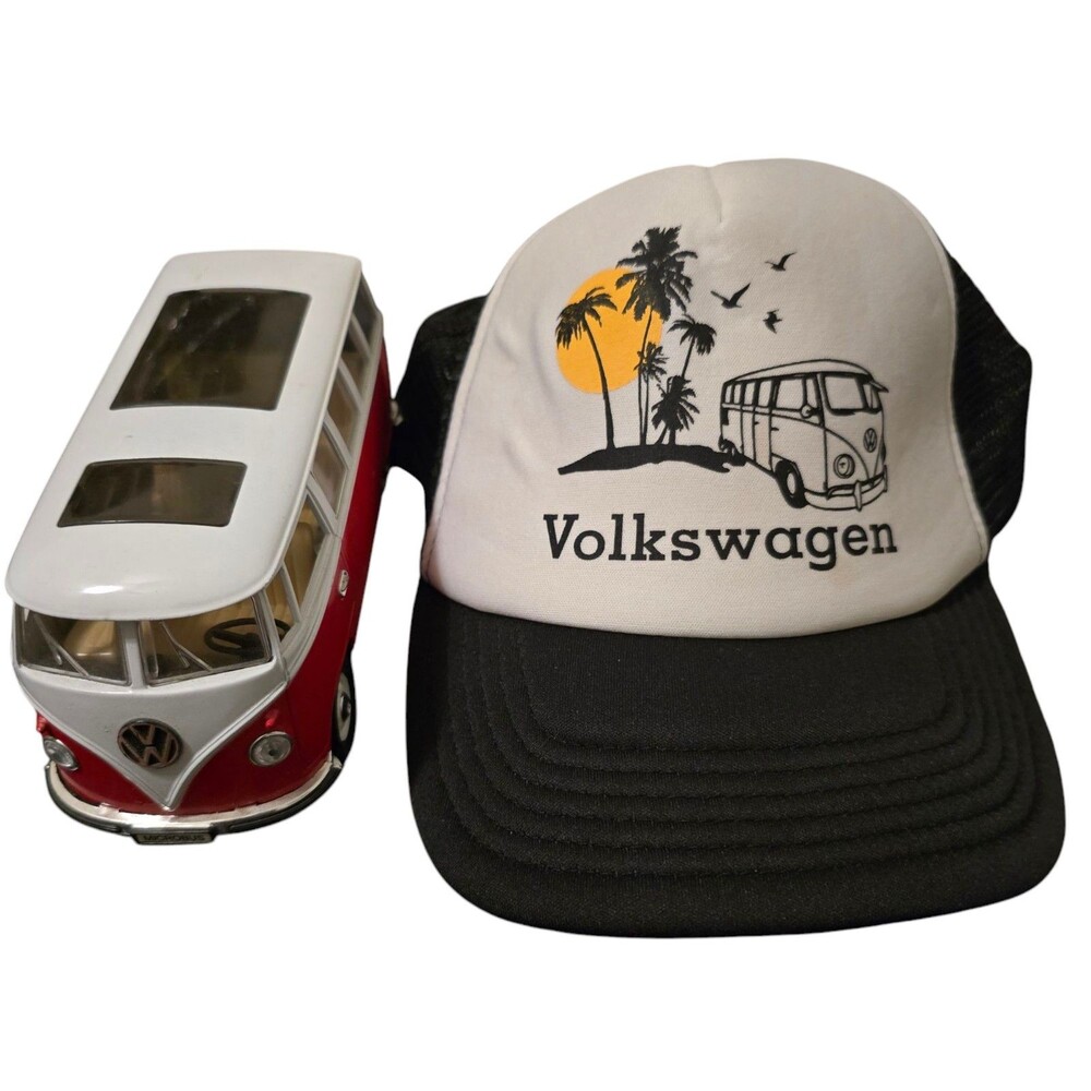 Red 1962 Volkswagen Kombi Diecast Wagon Van With Trucker Hat